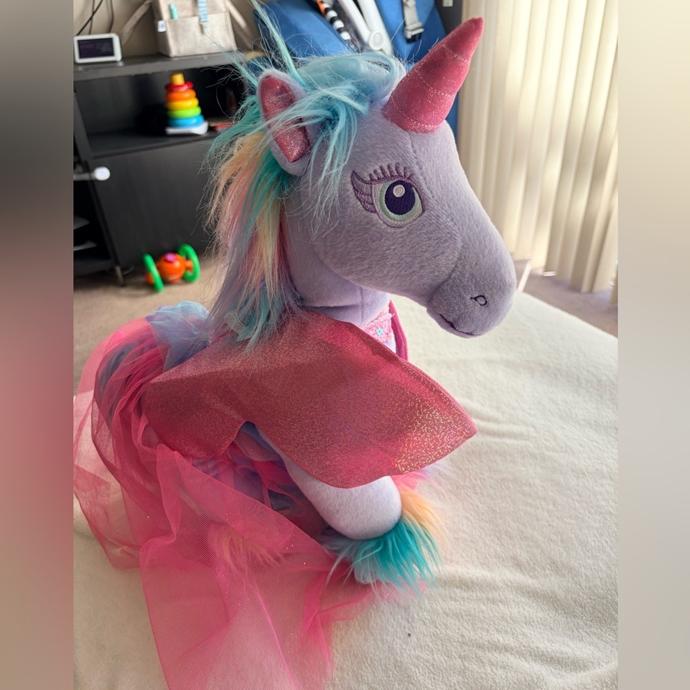 Build a bear unicorn with outfit and light up wings - Picture 2 of 4